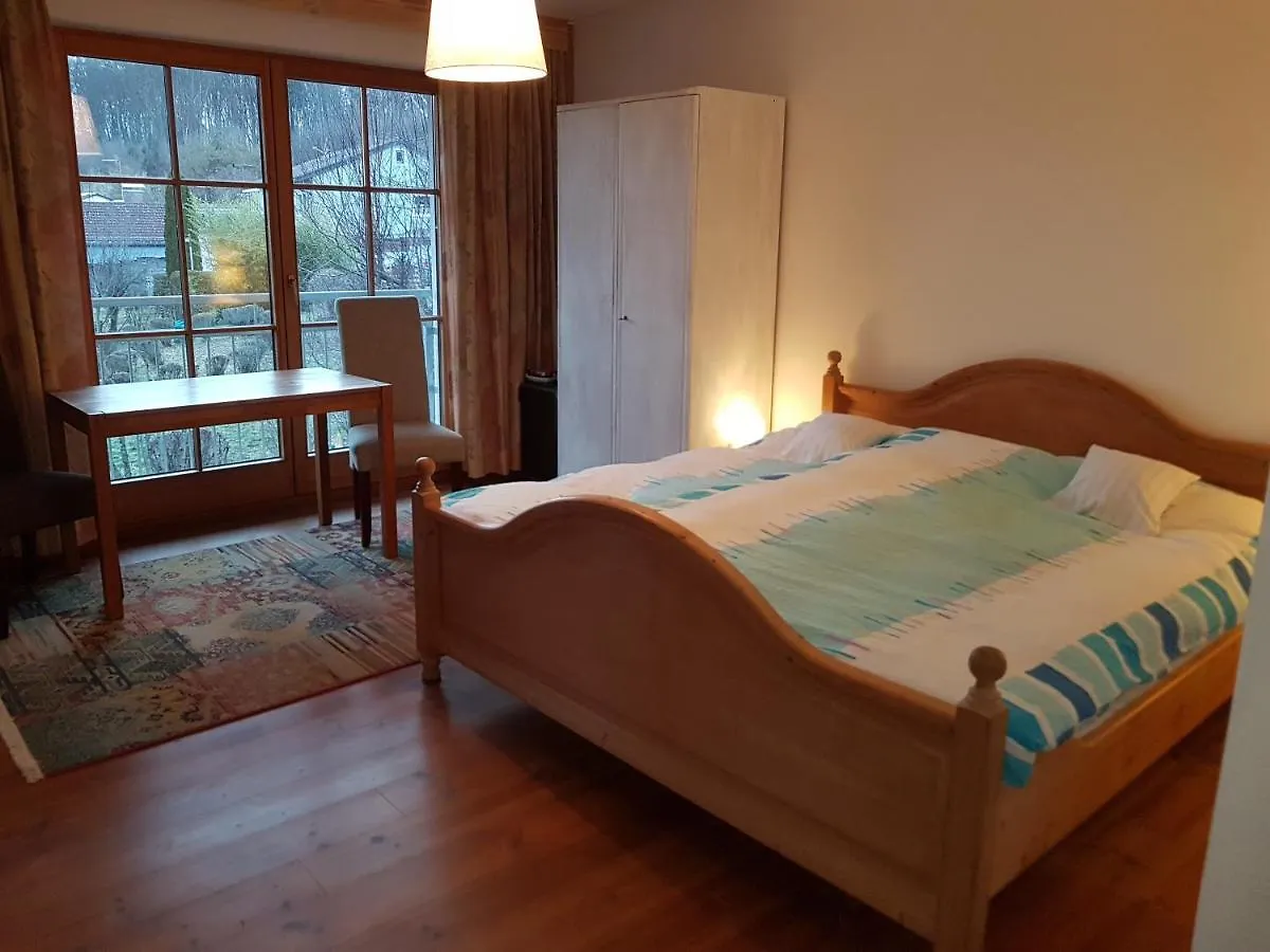 Homestay Gastezimmer Nahe Wesslinger See