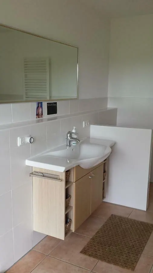 Homestay Gastezimmer Nahe Wesslinger See